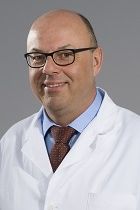 Chefarzt Privatdozent Dr. med. Martin Grünewald