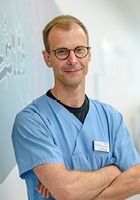Dr. Hannes Christow