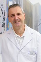 Oberarzt Dr. med. Georg Opatschek
